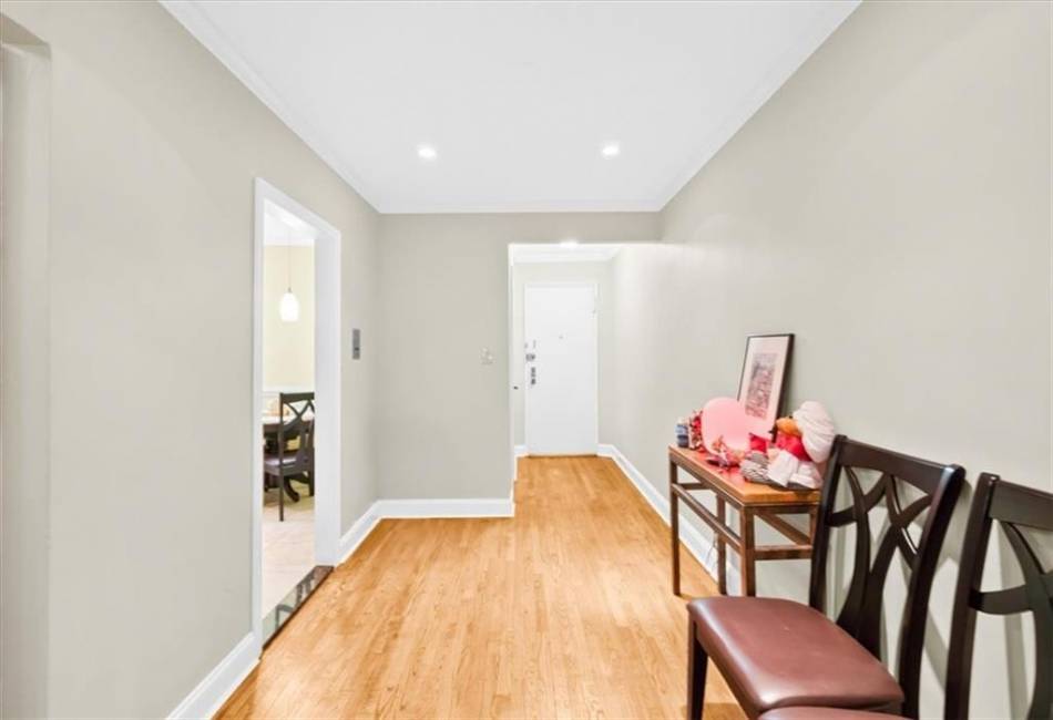 1250 Ocean Parkway, Brooklyn, New York 11230, 1 Bedroom Bedrooms, ,1 BathroomBathrooms,Residential,For Sale,Ocean,492748