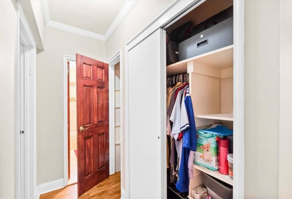 1250 Ocean Parkway, Brooklyn, New York 11230, 1 Bedroom Bedrooms, ,1 BathroomBathrooms,Residential,For Sale,Ocean,492748