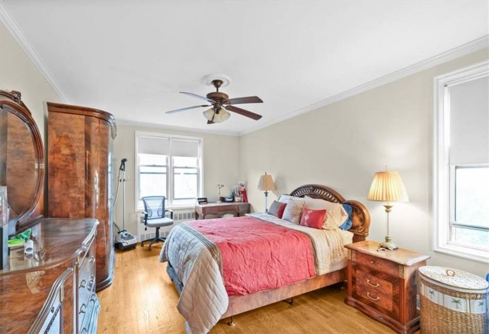 1250 Ocean Parkway, Brooklyn, New York 11230, 1 Bedroom Bedrooms, ,1 BathroomBathrooms,Residential,For Sale,Ocean,492748