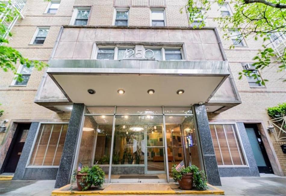 1250 Ocean Parkway, Brooklyn, New York 11230, 1 Bedroom Bedrooms, ,1 BathroomBathrooms,Residential,For Sale,Ocean,492748