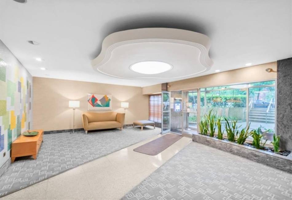 1250 Ocean Parkway, Brooklyn, New York 11230, 1 Bedroom Bedrooms, ,1 BathroomBathrooms,Residential,For Sale,Ocean,492748