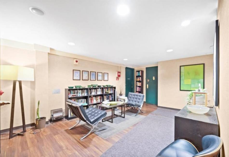 1250 Ocean Parkway, Brooklyn, New York 11230, 1 Bedroom Bedrooms, ,1 BathroomBathrooms,Residential,For Sale,Ocean,492748