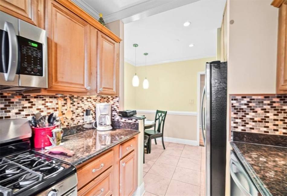 1250 Ocean Parkway, Brooklyn, New York 11230, 1 Bedroom Bedrooms, ,1 BathroomBathrooms,Residential,For Sale,Ocean,492748