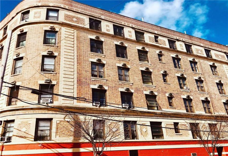 883 165th Street, Bronx, New York 10459, 2 Bedrooms Bedrooms, ,1 BathroomBathrooms,Rental,For Sale,165th,492749