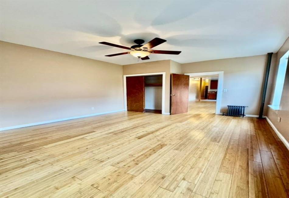 883 165th Street, Bronx, New York 10459, 2 Bedrooms Bedrooms, ,1 BathroomBathrooms,Rental,For Sale,165th,492749