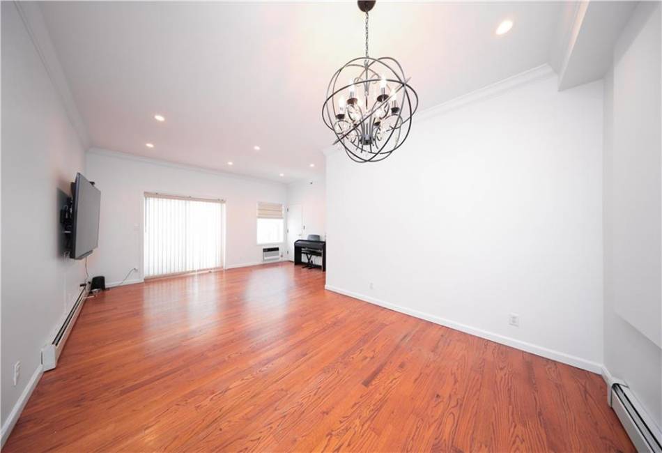 526 Avenue Z, Brooklyn, New York 11223, 2 Bedrooms Bedrooms, ,2 BathroomsBathrooms,Residential,For Sale,Avenue Z,492750