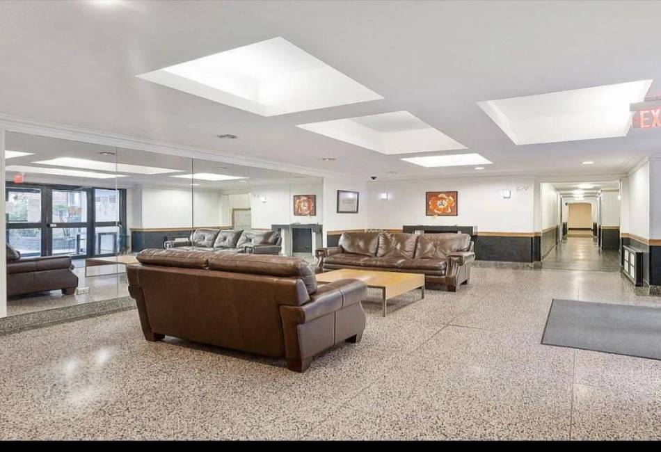 3165 Nostrand Avenue, Brooklyn, New York 11229, 1 Bedroom Bedrooms, ,1 BathroomBathrooms,Residential,For Sale,Nostrand,492753