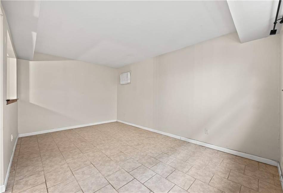 49 Shotwell Avenue, Staten Island, New York 10312, 4 Bedrooms Bedrooms, ,3 BathroomsBathrooms,Residential,For Sale,Shotwell,492743