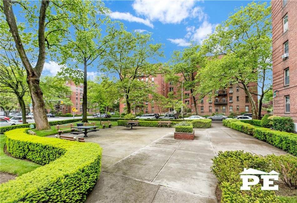 3105 Avenue V, Brooklyn, New York 11229, 1 Bedroom Bedrooms, ,1 BathroomBathrooms,Residential,For Sale,Avenue V,492757