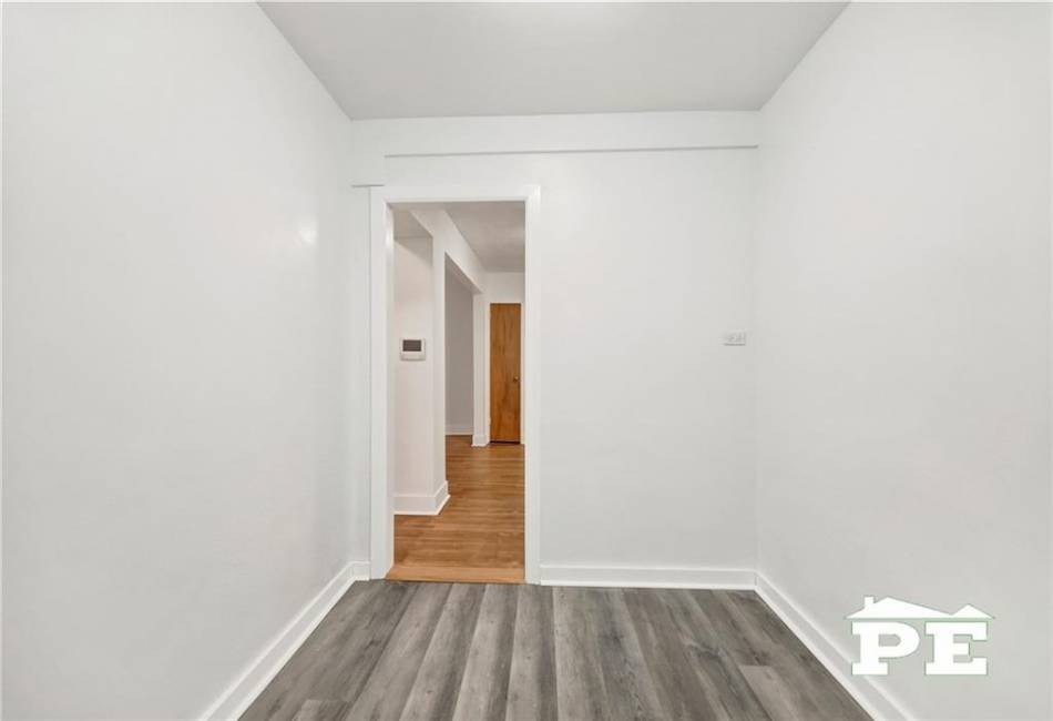 3105 Avenue V, Brooklyn, New York 11229, 1 Bedroom Bedrooms, ,1 BathroomBathrooms,Residential,For Sale,Avenue V,492757