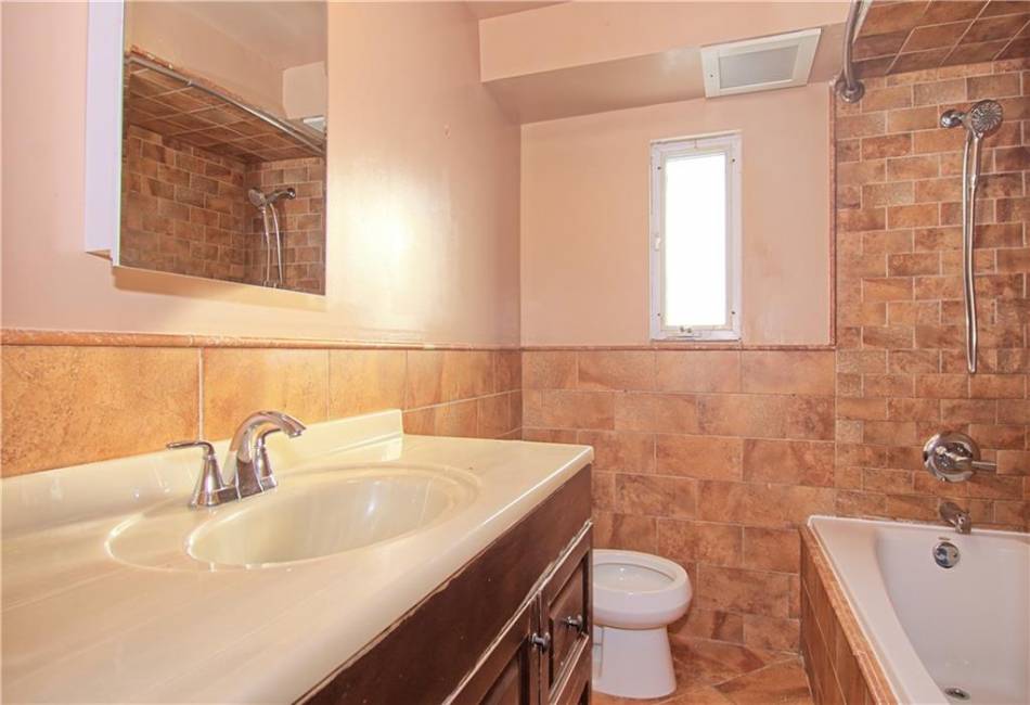 2309 Hylan Boulevard, Staten Island, New York 10306, 6 Bedrooms Bedrooms, ,3 BathroomsBathrooms,Residential,For Sale,Hylan,492763