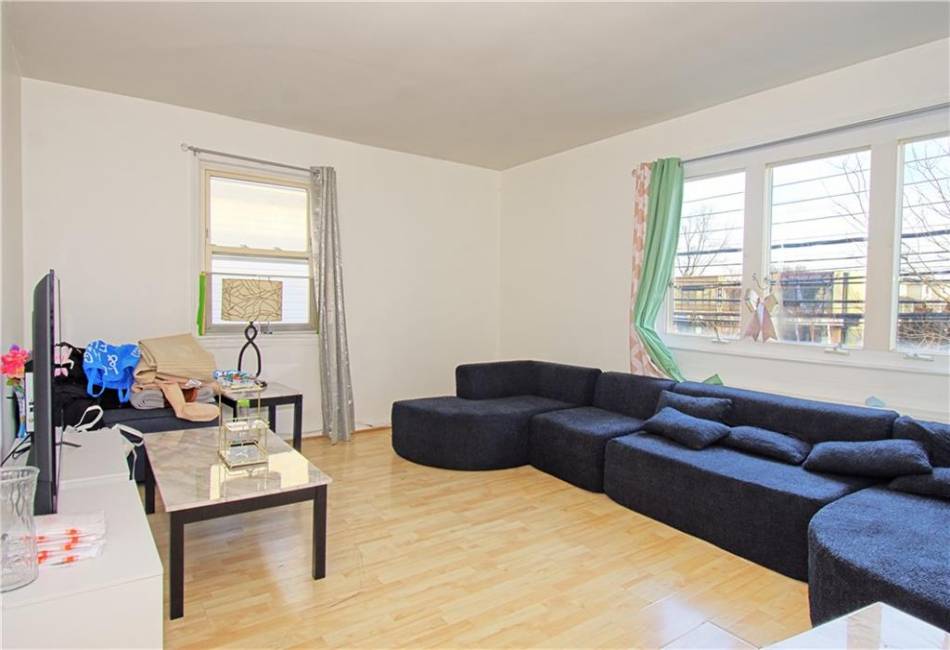 2309 Hylan Boulevard, Staten Island, New York 10306, 6 Bedrooms Bedrooms, ,3 BathroomsBathrooms,Residential,For Sale,Hylan,492763