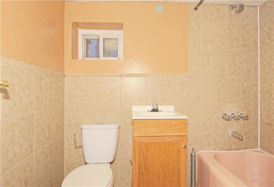 2309 Hylan Boulevard, Staten Island, New York 10306, 6 Bedrooms Bedrooms, ,3 BathroomsBathrooms,Residential,For Sale,Hylan,492763