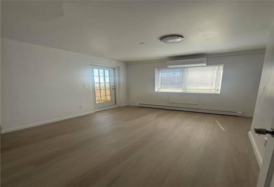 43-18 Robinson Street, Queens, New York 11355, 3 Bedrooms Bedrooms, ,2 BathroomsBathrooms,Residential,For Sale,Robinson,492764