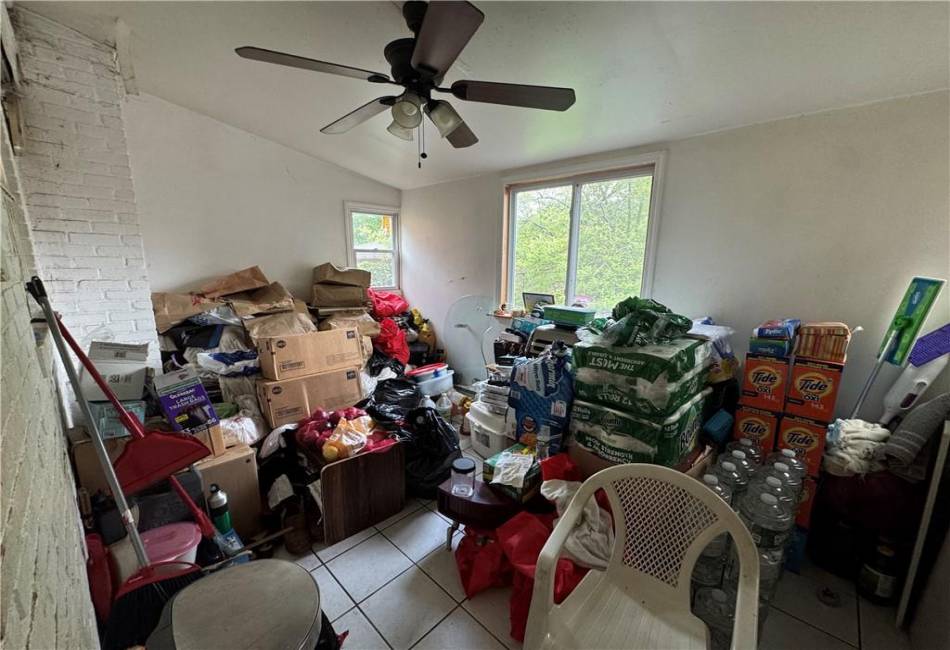 242 Vanderbilt Avenue, Staten Island, New York 10304, 2 Bedrooms Bedrooms, ,2 BathroomsBathrooms,Residential,For Sale,Vanderbilt,492766