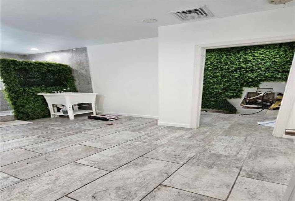 2172 Flatbush Avenue, Brooklyn, New York 11234, ,Rental,For Sale,Flatbush,492773