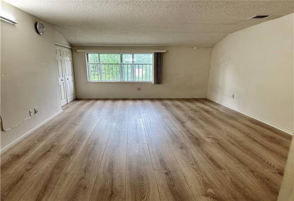 71 Emily Lane, Staten Island, New York 10312, 1 Bedroom Bedrooms, ,3 BathroomsBathrooms,Residential,For Sale,Emily,492774