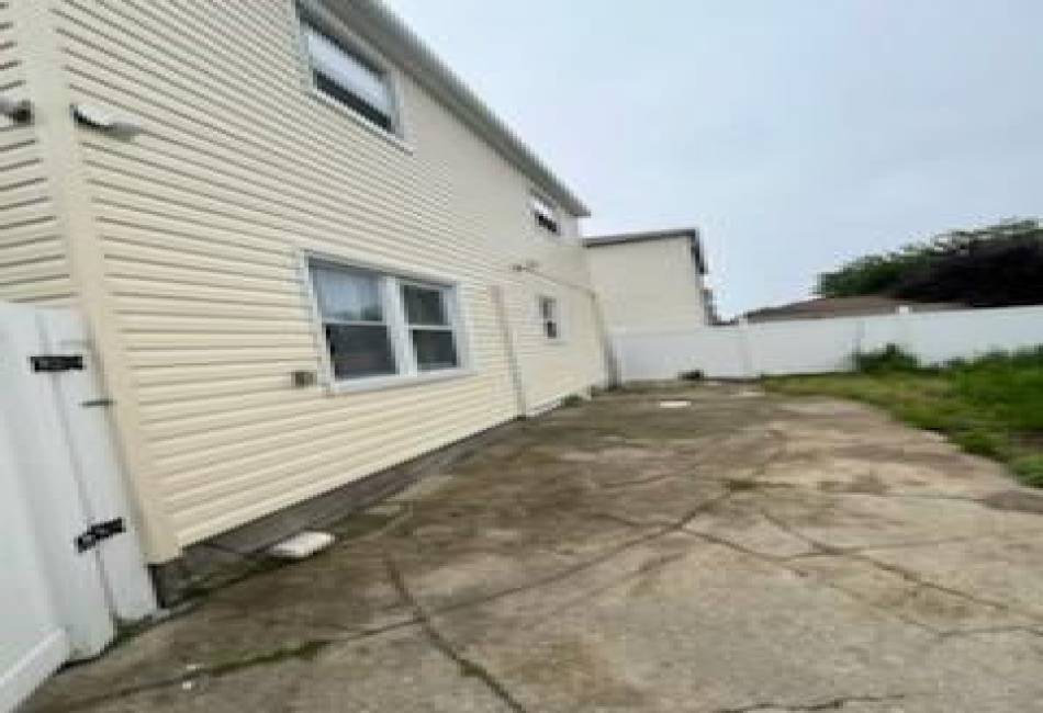 105-61 Flatlands 7th Street, Brooklyn, New York 11236, ,Residential,For Sale,Flatlands 7th,492777