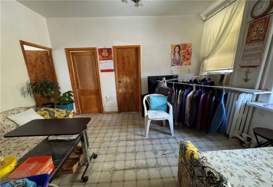 4002 8th Avenue, Brooklyn, New York 11232, ,Mixed Use,For Sale,8th,492592