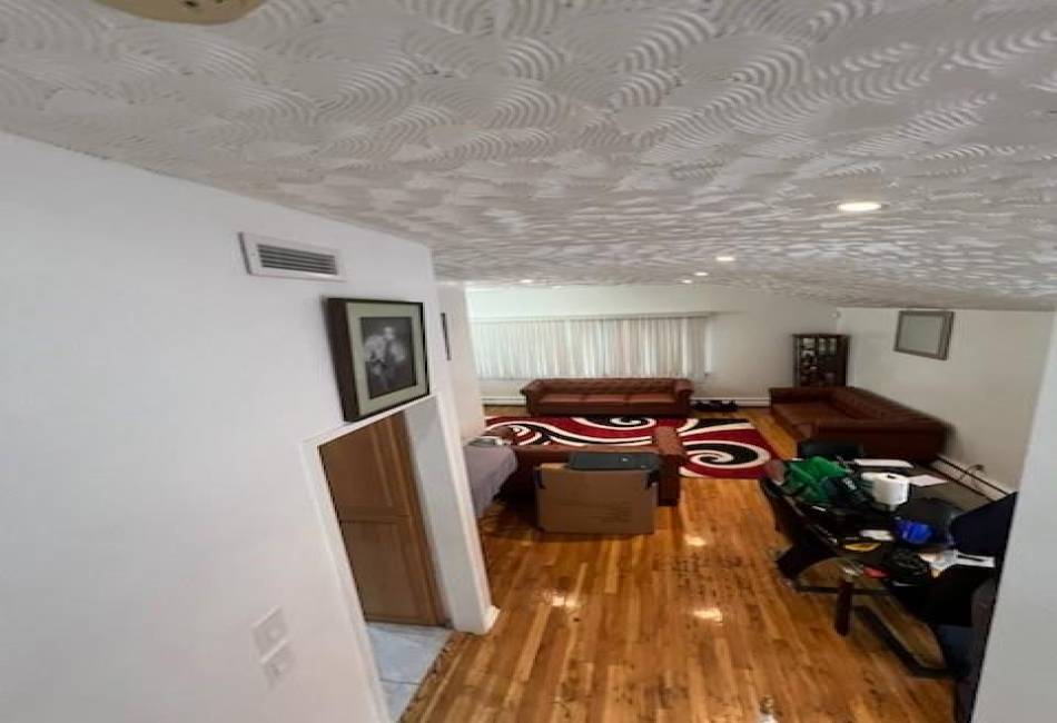 10567 Flatlands 7th Street, Brooklyn, New York 11236, 5 Bedrooms Bedrooms, ,3 BathroomsBathrooms,Residential,For Sale,Flatlands 7th,492778