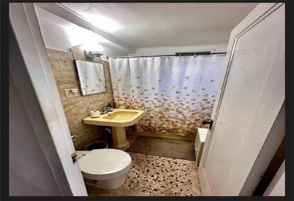 89 Metropolitan Oval, Bronx, New York 10462, 1 Bedroom Bedrooms, ,1 BathroomBathrooms,Rental,For Sale,Metropolitan Oval,492784