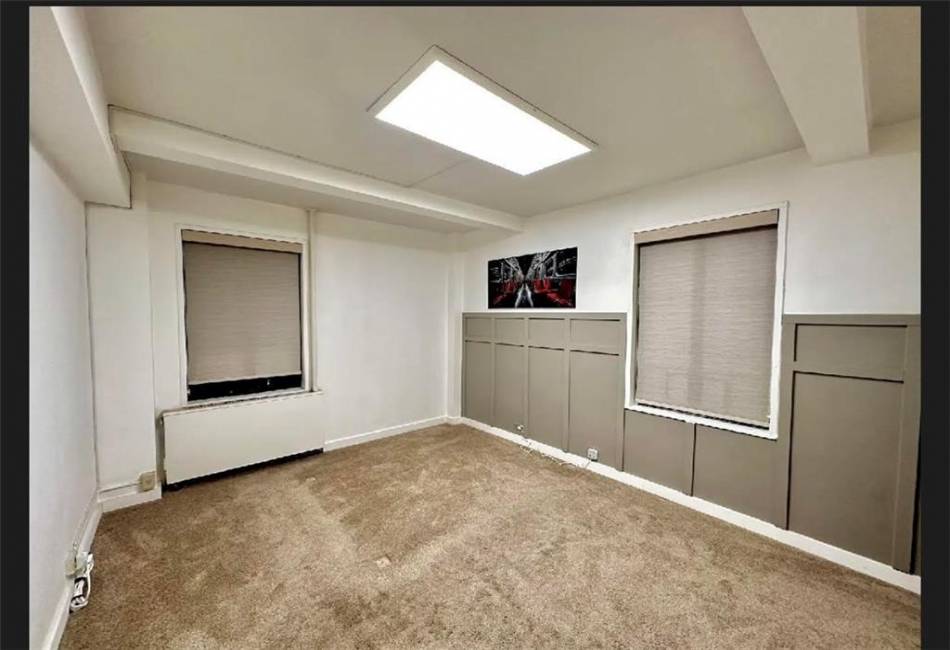89 Metropolitan Oval, Bronx, New York 10462, 1 Bedroom Bedrooms, ,1 BathroomBathrooms,Rental,For Sale,Metropolitan Oval,492784