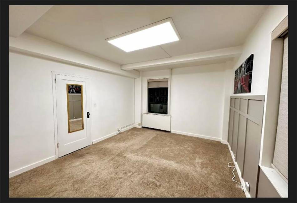 89 Metropolitan Oval, Bronx, New York 10462, 1 Bedroom Bedrooms, ,1 BathroomBathrooms,Rental,For Sale,Metropolitan Oval,492784