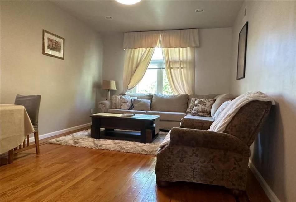 357 Cromwell Avenue, Staten Island, New York 10305, 3 Bedrooms Bedrooms, ,3 BathroomsBathrooms,Residential,For Sale,Cromwell,492789