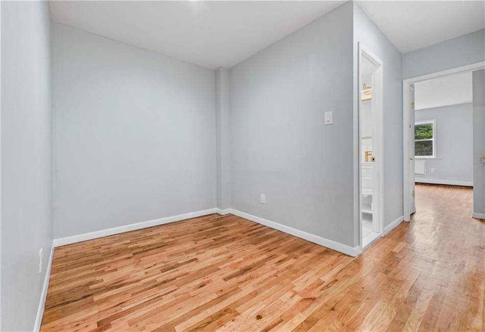 1021 87th Street, Kings, New York 11236, 3 Bedrooms Bedrooms, ,2 BathroomsBathrooms,Residential,For Sale,87th,484111