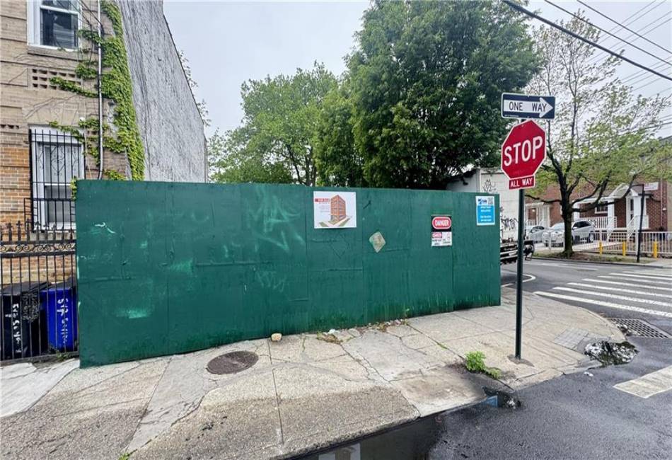 540 Schenck Avenue, Brooklyn, New York 11207, ,Land,For Sale,Schenck,492718
