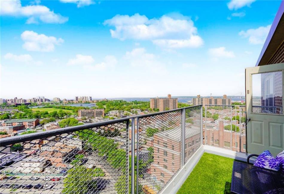 2483 16th Street, Brooklyn, New York 11214, 2 Bedrooms Bedrooms, ,1 BathroomBathrooms,Residential,For Sale,16th,492785