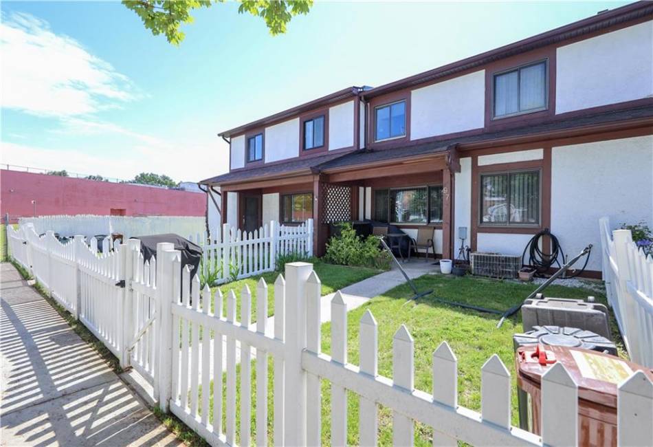 97 Debbie Street, Staten Island, New York 10314, 2 Bedrooms Bedrooms, ,2 BathroomsBathrooms,Residential,For Sale,Debbie,492793
