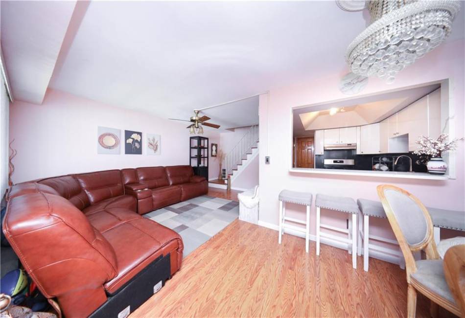 97 Debbie Street, Staten Island, New York 10314, 2 Bedrooms Bedrooms, ,2 BathroomsBathrooms,Residential,For Sale,Debbie,492793