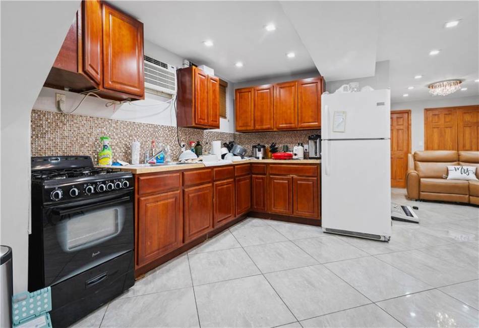 1342 10th Street, Brooklyn, New York 11230, 6 Bedrooms Bedrooms, ,Residential,For Sale,10th,492797