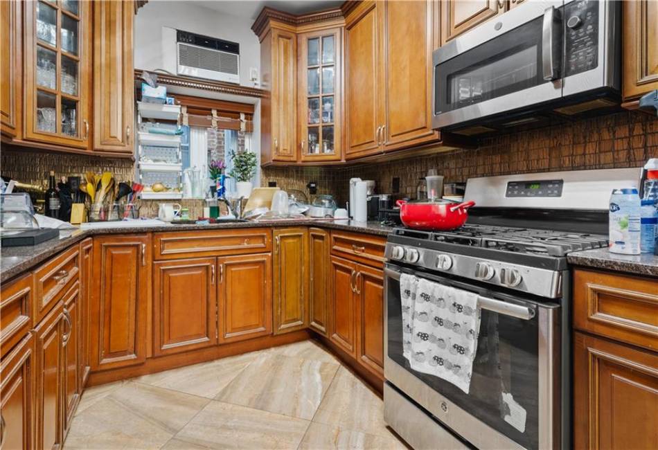 1342 10th Street, Brooklyn, New York 11230, 6 Bedrooms Bedrooms, ,Residential,For Sale,10th,492797