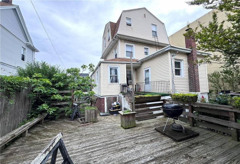 181 Beach 91st Street, Rockaway Beach, New York 11693, 6 Bedrooms Bedrooms, ,5 BathroomsBathrooms,Residential,For Sale,Beach 91st,492798
