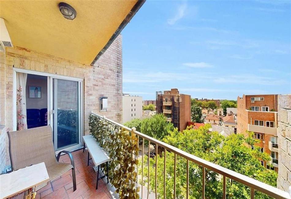 2421 Ocean Avenue, Brooklyn, New York 11229, 3 Bedrooms Bedrooms, ,2 BathroomsBathrooms,Residential,For Sale,Ocean,492799