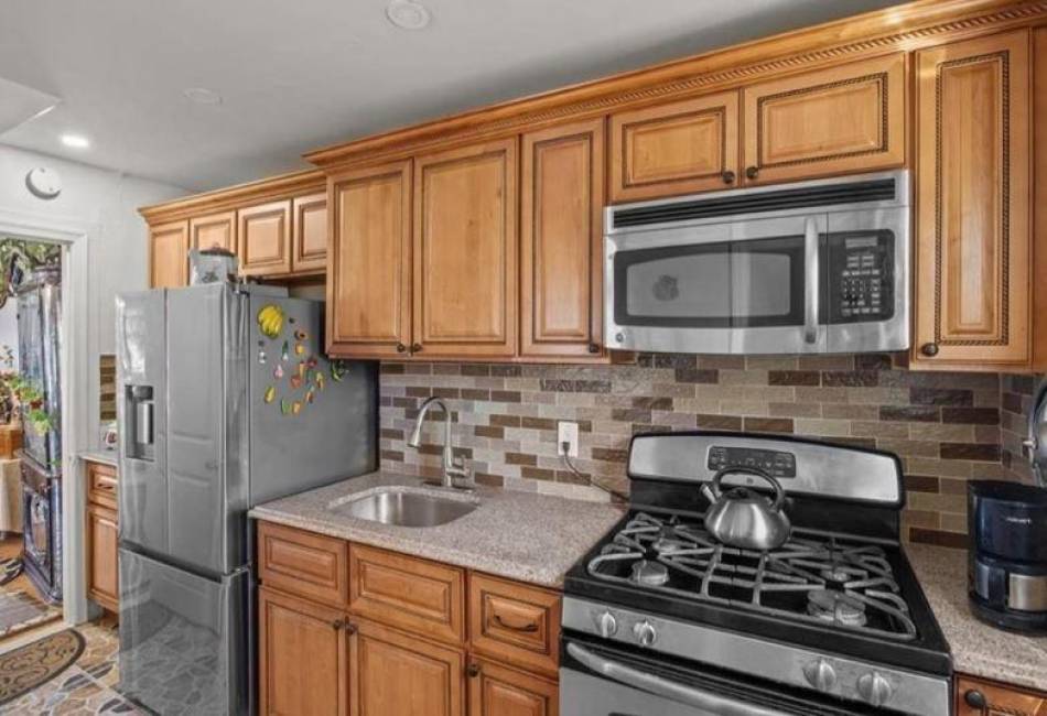 1505 54th Street, Brooklyn, New York 11234, 2 Bedrooms Bedrooms, ,3 BathroomsBathrooms,Residential,For Sale,54th,492804