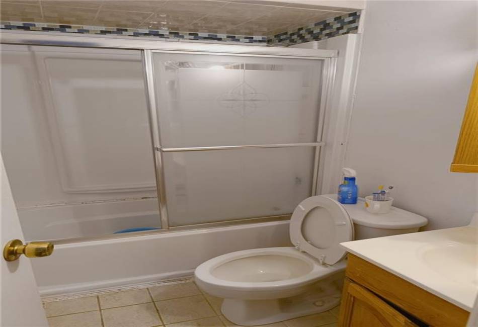 284 Steuben Street, Staten Island, New York 10304, 3 Bedrooms Bedrooms, ,3 BathroomsBathrooms,Residential,For Sale,Steuben,492805