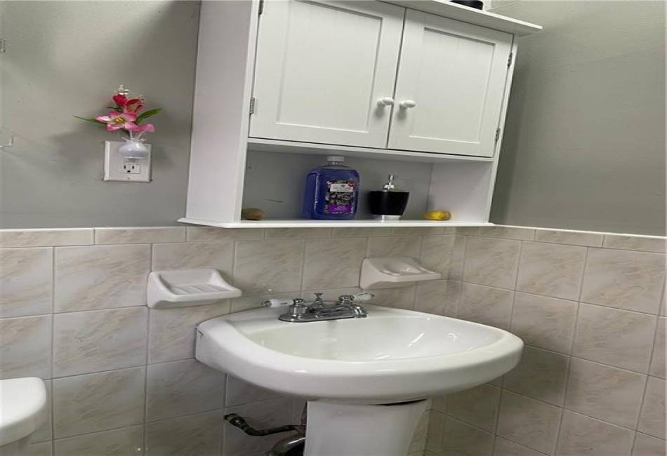 3523 Avenue I, Brooklyn, New York 11210, ,4 BathroomsBathrooms,Residential,For Sale,Avenue I,482201