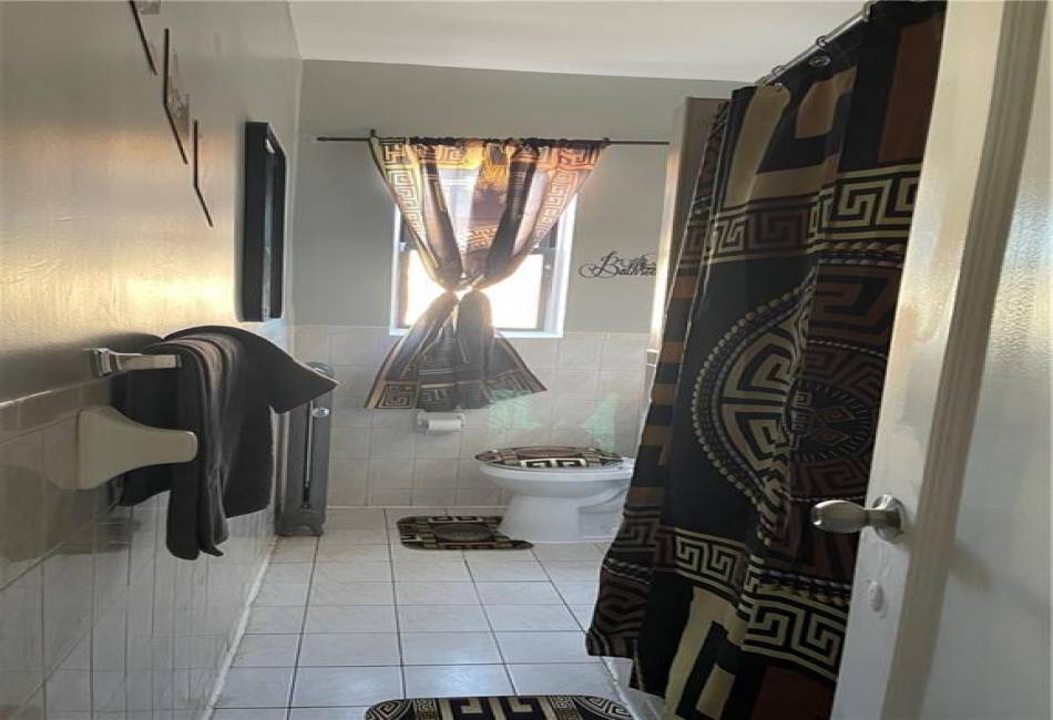 3523 Avenue I, Brooklyn, New York 11210, ,4 BathroomsBathrooms,Residential,For Sale,Avenue I,482201