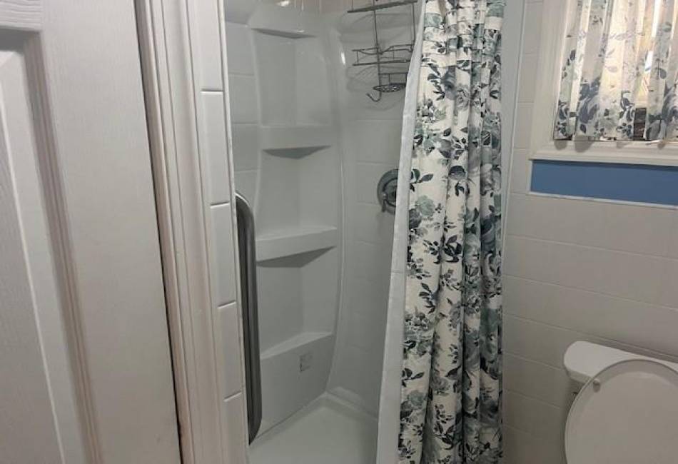 32 Gotham Avenue, Brooklyn, New York 11229, 3 Bedrooms Bedrooms, ,2 BathroomsBathrooms,Residential,For Sale,Gotham,492740