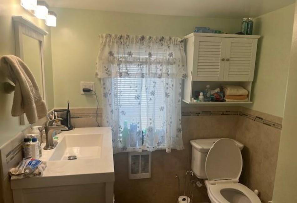 32 Gotham Avenue, Brooklyn, New York 11229, 3 Bedrooms Bedrooms, ,2 BathroomsBathrooms,Residential,For Sale,Gotham,492740