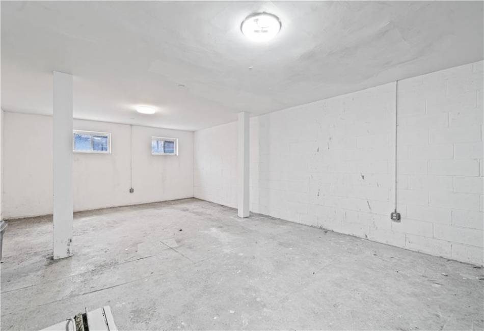 2546 Stillwell Avenue, Brooklyn, New York 11223, 2 Bedrooms Bedrooms, ,1 BathroomBathrooms,Residential,For Sale,Stillwell,492756