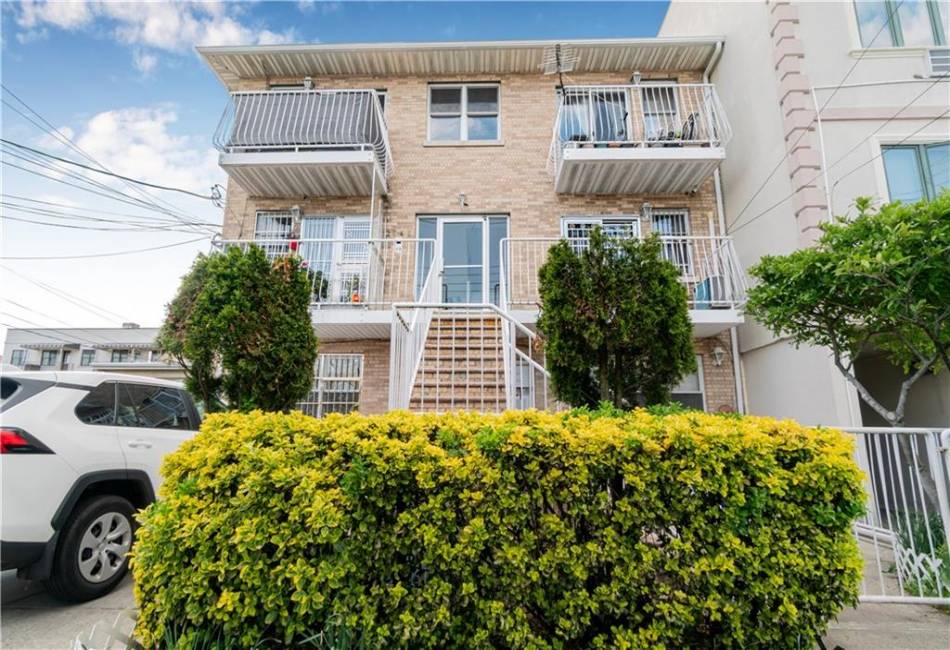 2546 Stillwell Avenue, Brooklyn, New York 11223, 2 Bedrooms Bedrooms, ,1 BathroomBathrooms,Residential,For Sale,Stillwell,492758