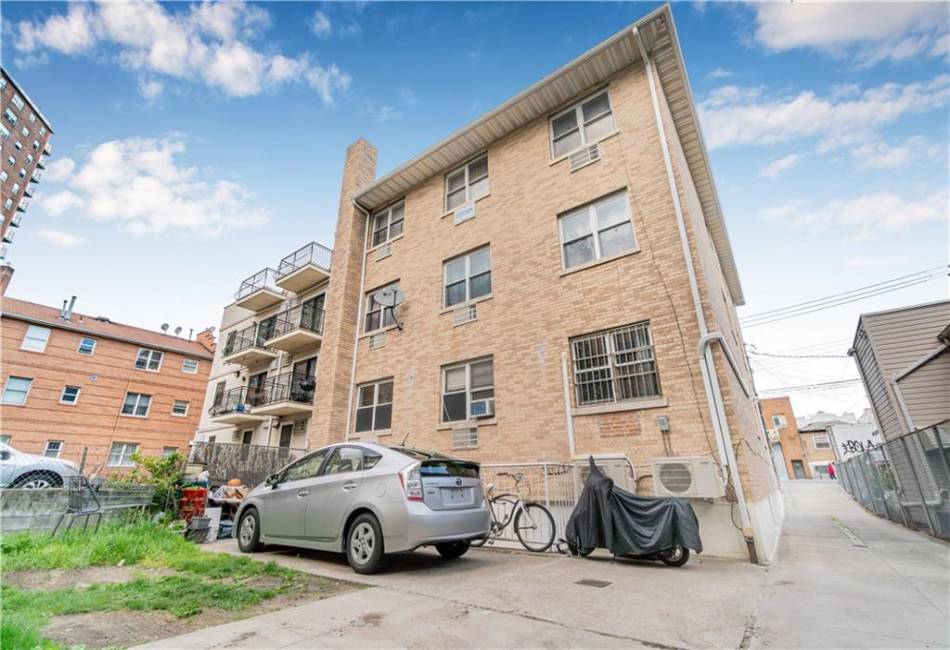 2546 Stillwell Avenue, Brooklyn, New York 11223, 2 Bedrooms Bedrooms, ,1 BathroomBathrooms,Residential,For Sale,Stillwell,492758