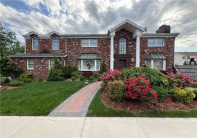 728 Huguenot Avenue, Staten Island, New York 10312, 4 Bedrooms Bedrooms, ,5 BathroomsBathrooms,Residential,For Sale,Huguenot,492806