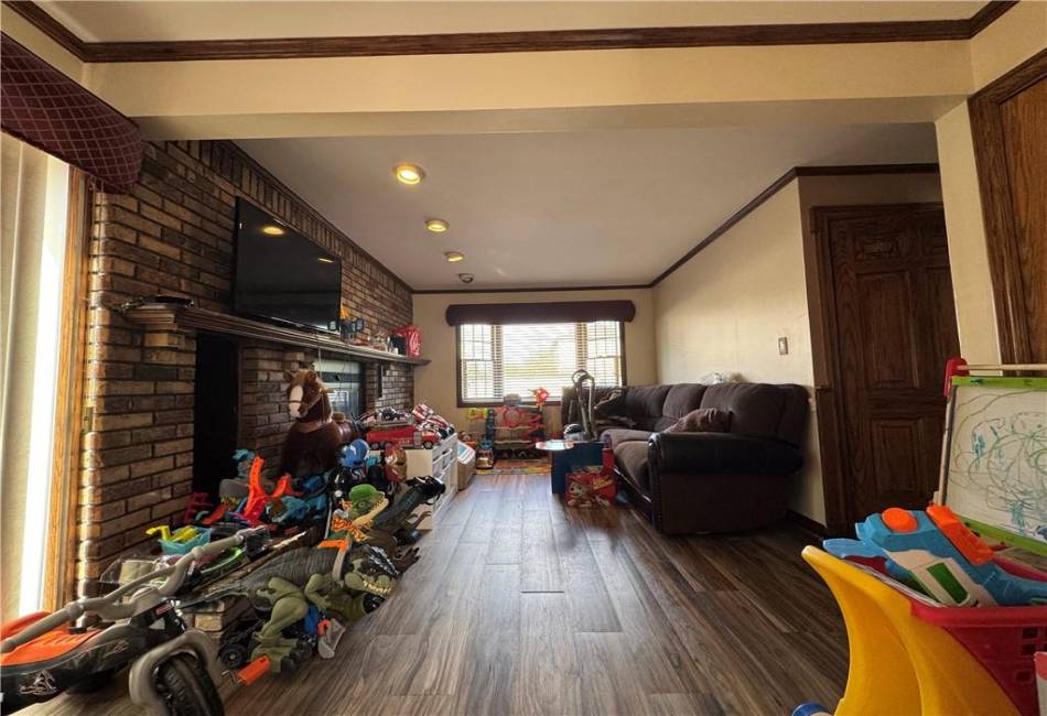 728 Huguenot Avenue, Staten Island, New York 10312, 4 Bedrooms Bedrooms, ,5 BathroomsBathrooms,Residential,For Sale,Huguenot,492806
