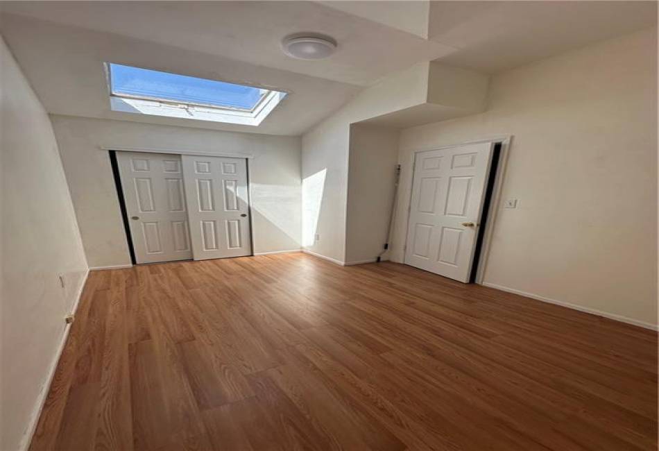 37 Susan Court, Staten Island, New York 10304, 2 Bedrooms Bedrooms, ,3 BathroomsBathrooms,Residential,For Sale,Susan,492808