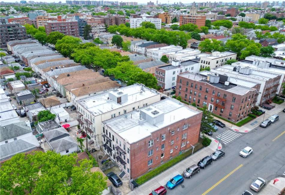 2101 76th Street, Brooklyn, New York 11214, 15 Bedrooms Bedrooms, ,7 BathroomsBathrooms,Residential,For Sale,76th,492813